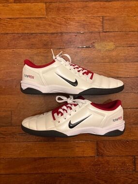 Men’s Nike Total 90 3 Indoor Soccer Shoes - White/Red size 10.5
